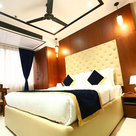 Sanca International Hotel In Patel Nagar Delhi New Delhi Eksteriør billede