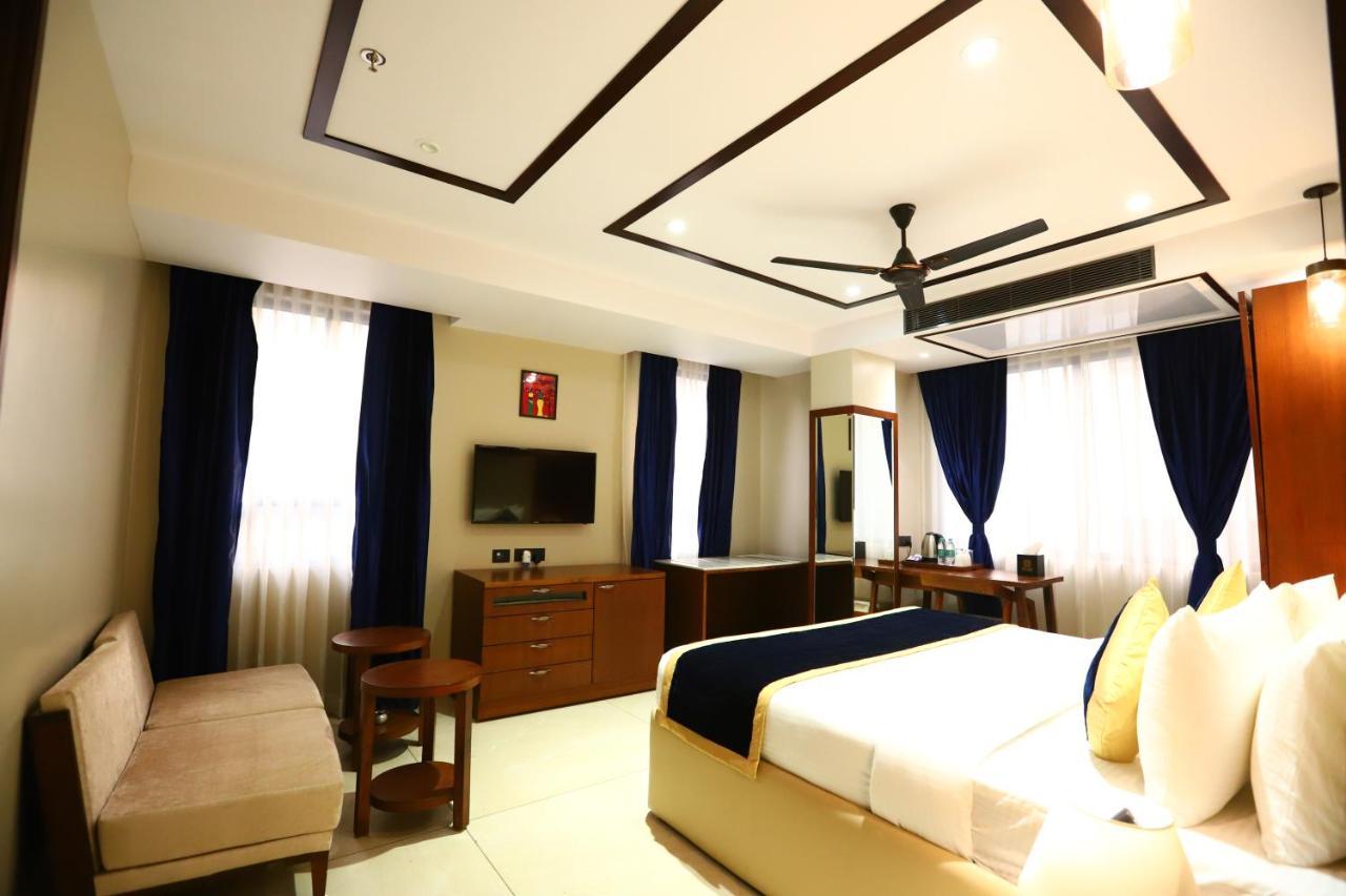 Sanca International Hotel In Patel Nagar Delhi New Delhi Eksteriør billede