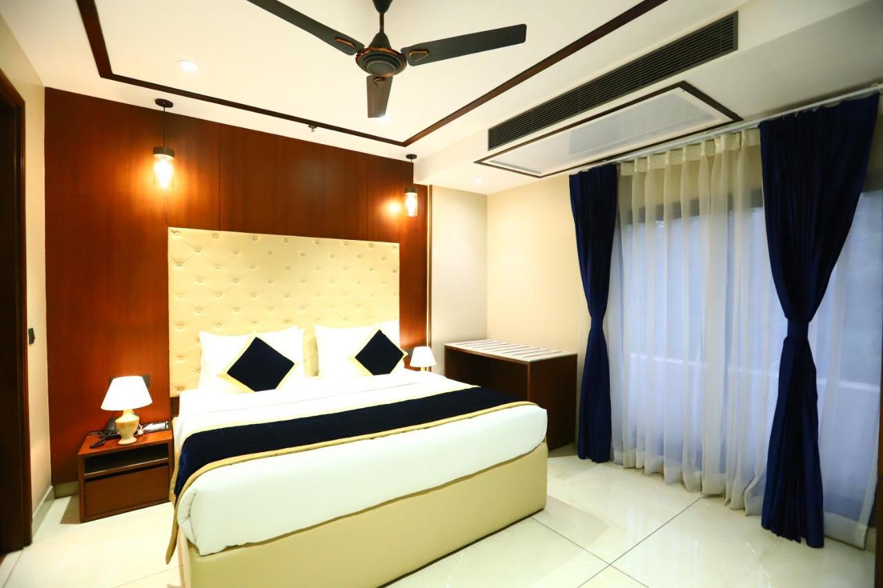 Sanca International Hotel In Patel Nagar Delhi New Delhi Eksteriør billede
