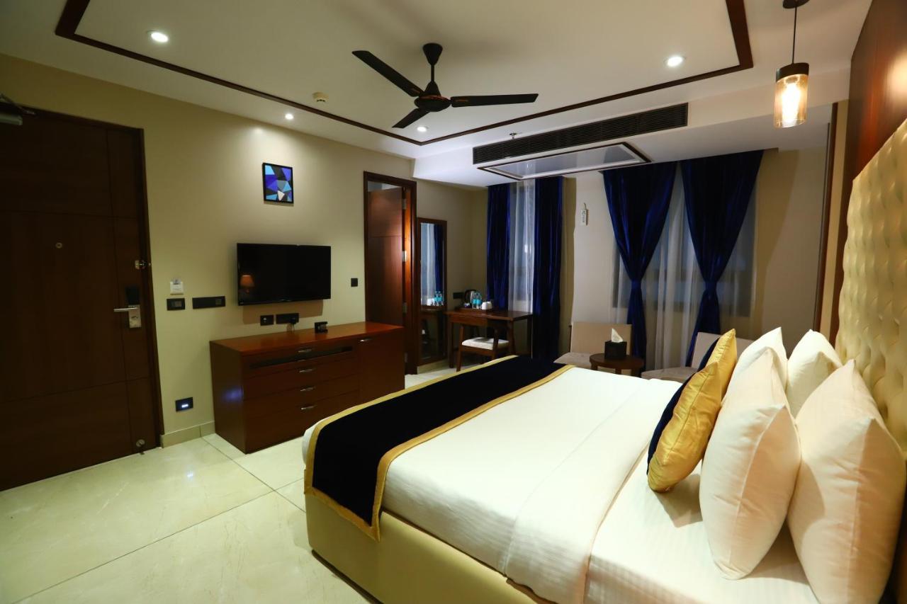 Sanca International Hotel In Patel Nagar Delhi New Delhi Eksteriør billede