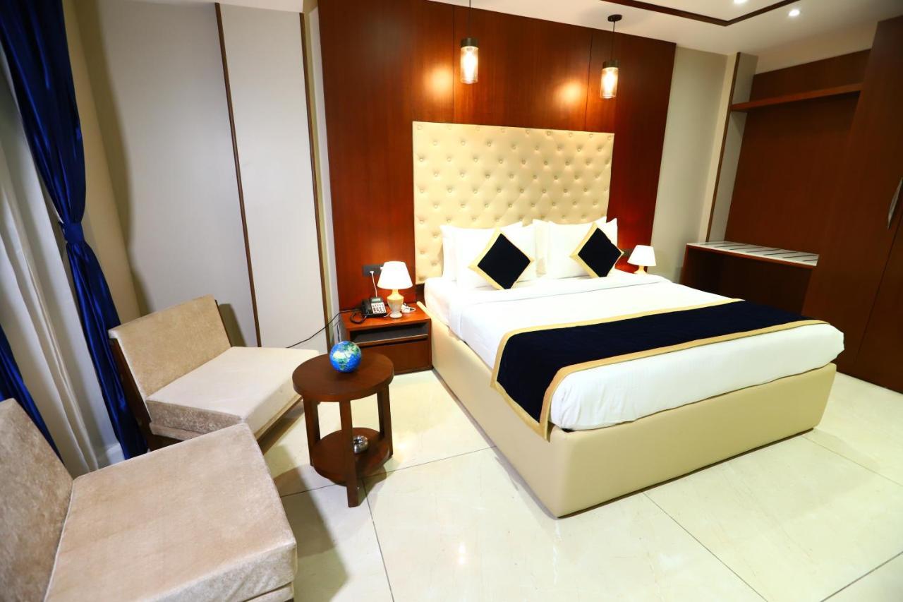 Sanca International Hotel In Patel Nagar Delhi New Delhi Eksteriør billede