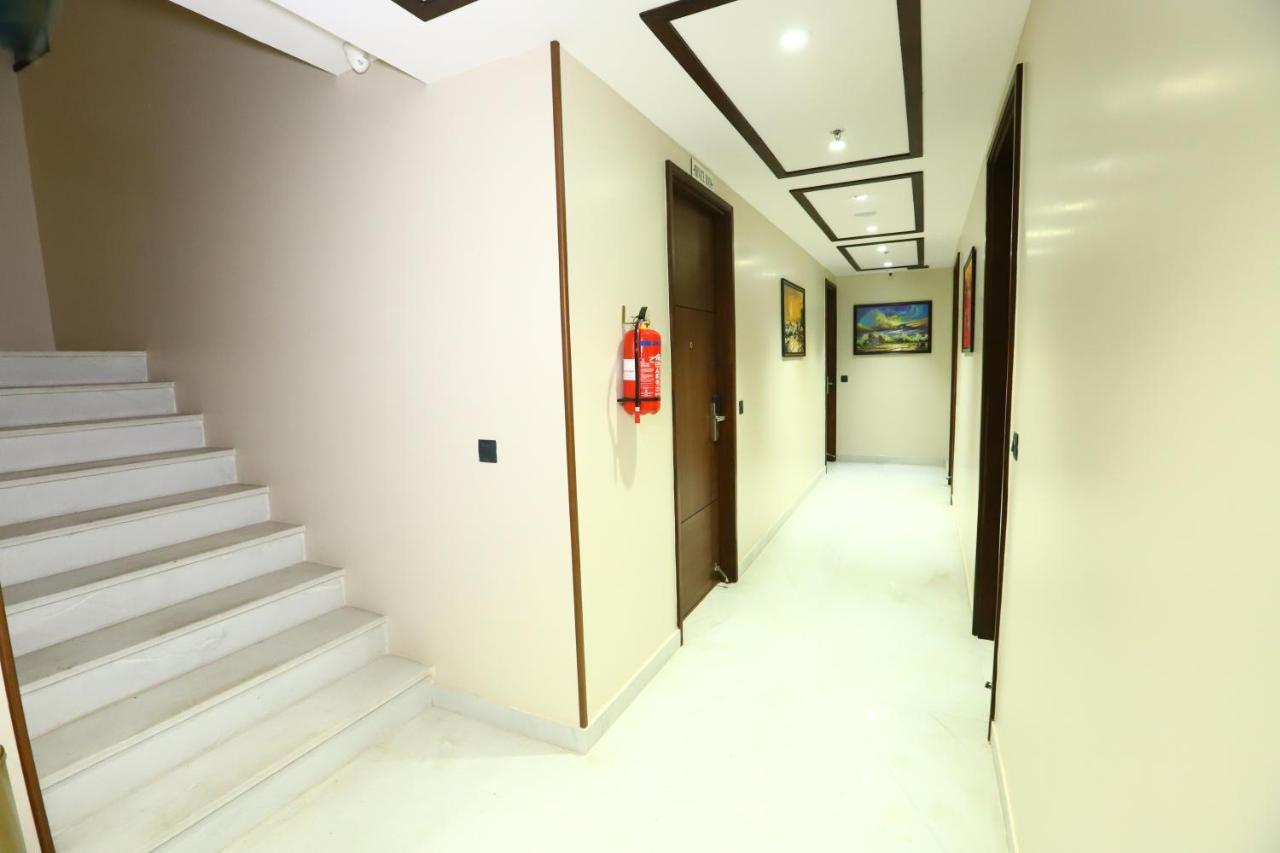 Sanca International Hotel In Patel Nagar Delhi New Delhi Eksteriør billede