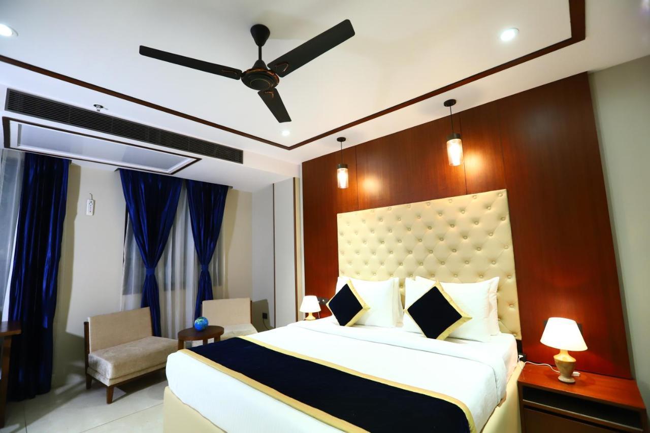 Sanca International Hotel In Patel Nagar Delhi New Delhi Eksteriør billede