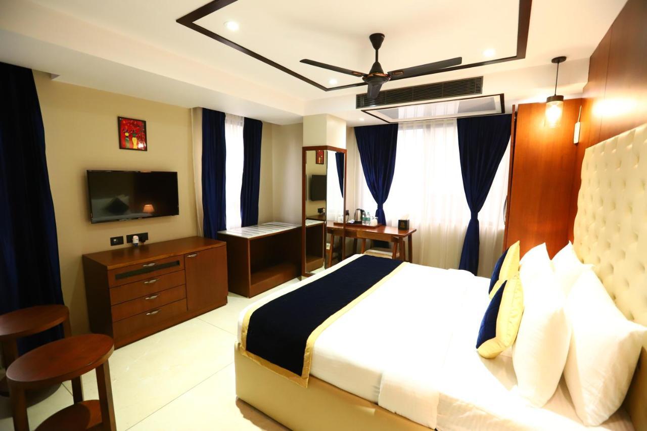 Sanca International Hotel In Patel Nagar Delhi New Delhi Eksteriør billede