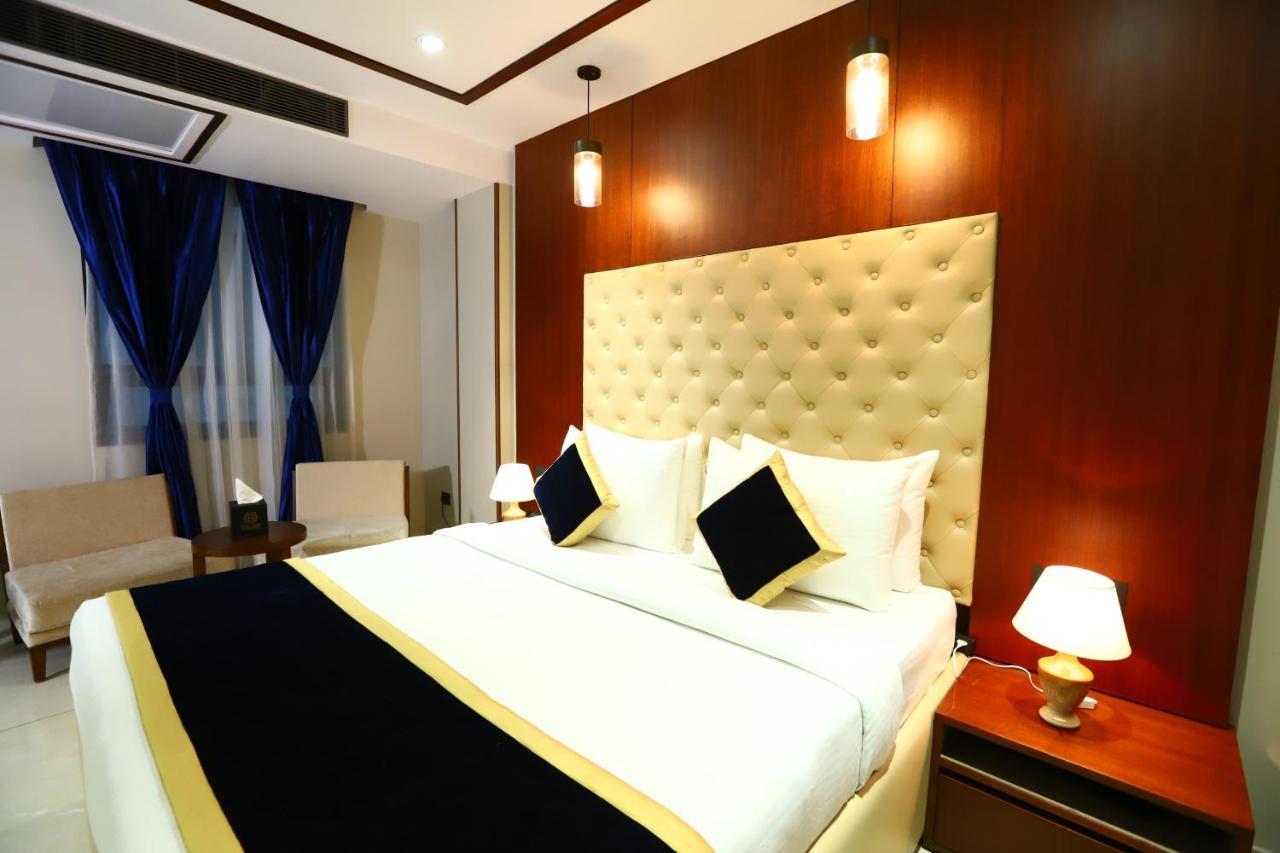 Sanca International Hotel In Patel Nagar Delhi New Delhi Eksteriør billede